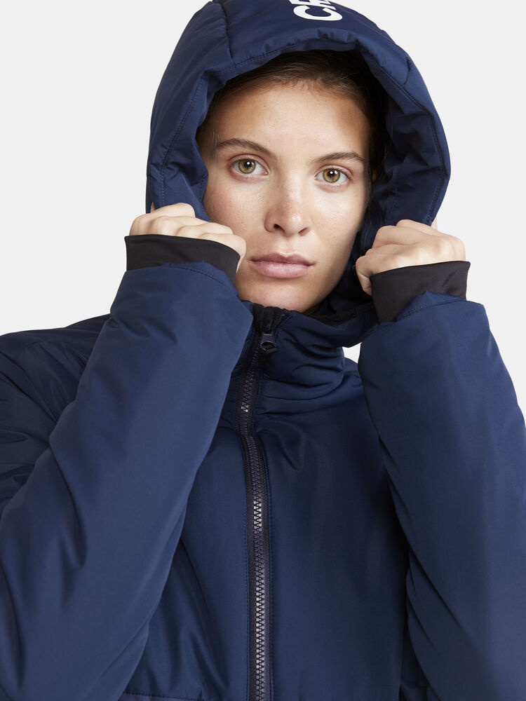 1913813-390000_Evolve20Isolate20Parkas20W_Closeup6