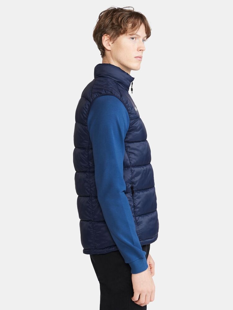 1913814-390000_CORE20Evolve20Isolate20Vest20M_Closeup2-1