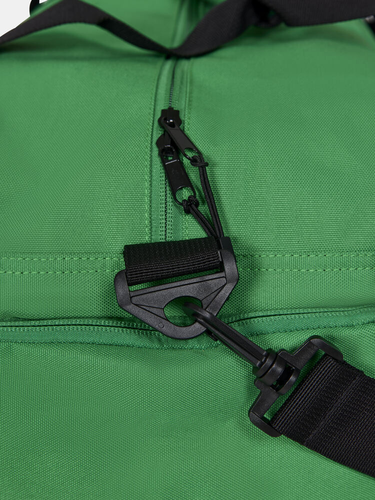 1914377-651000_Squad202.020Duffel2036L_Closeup3