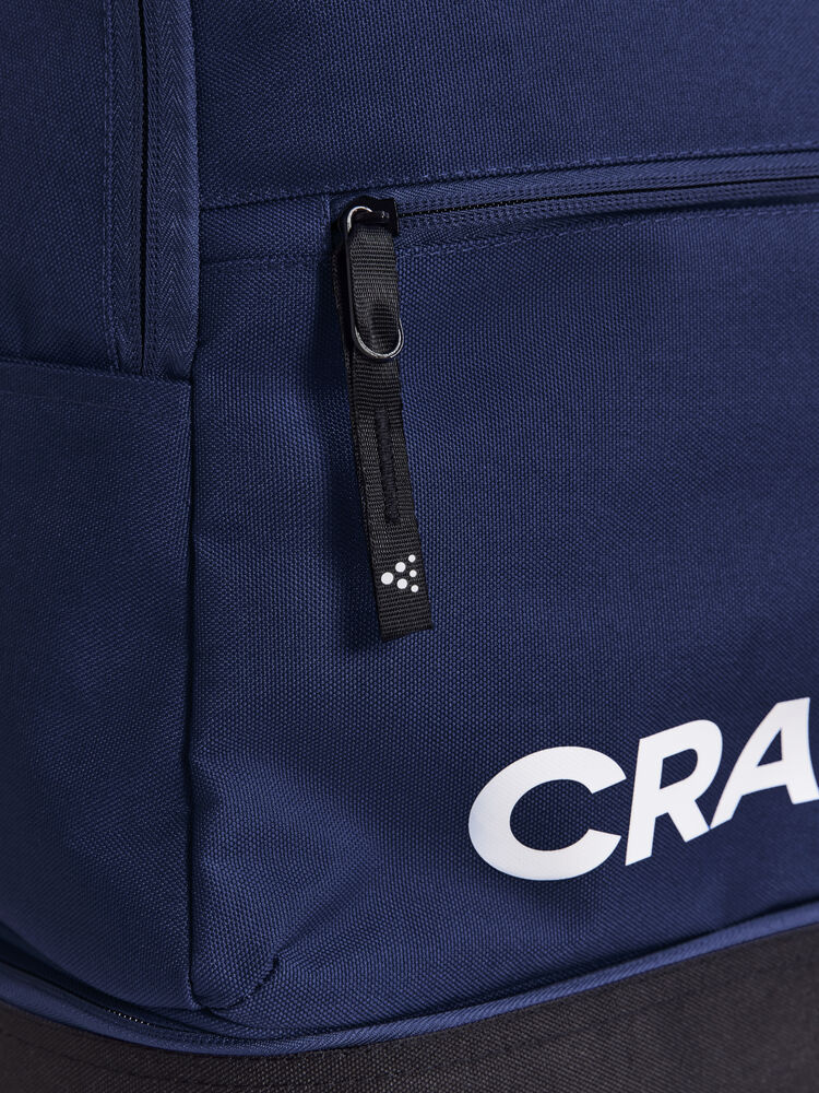 1914379-390000_Squad202.020Shoe20Backpack2026L_Closeup1