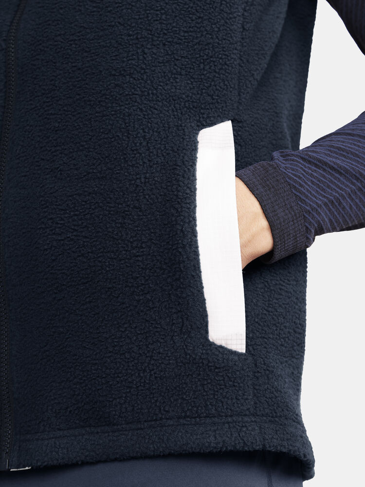 1915001-396900_NOR20Adv20Explore20Pile20Fleece20Vest20M_closeup5