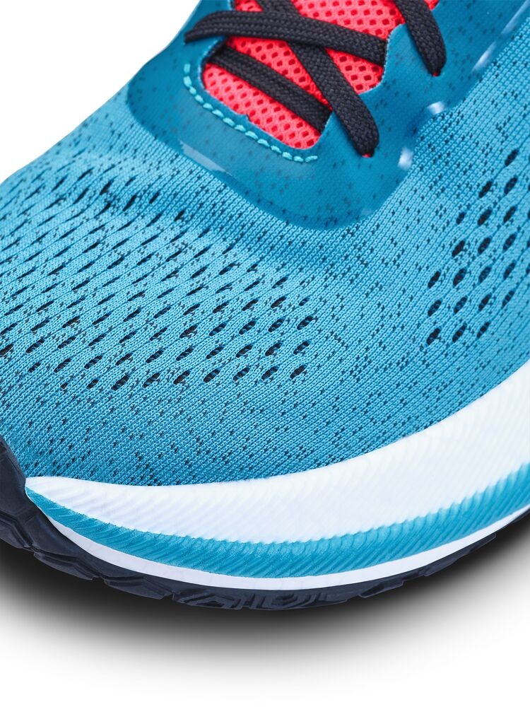 1915025-652000_Pacer20M_Detail1