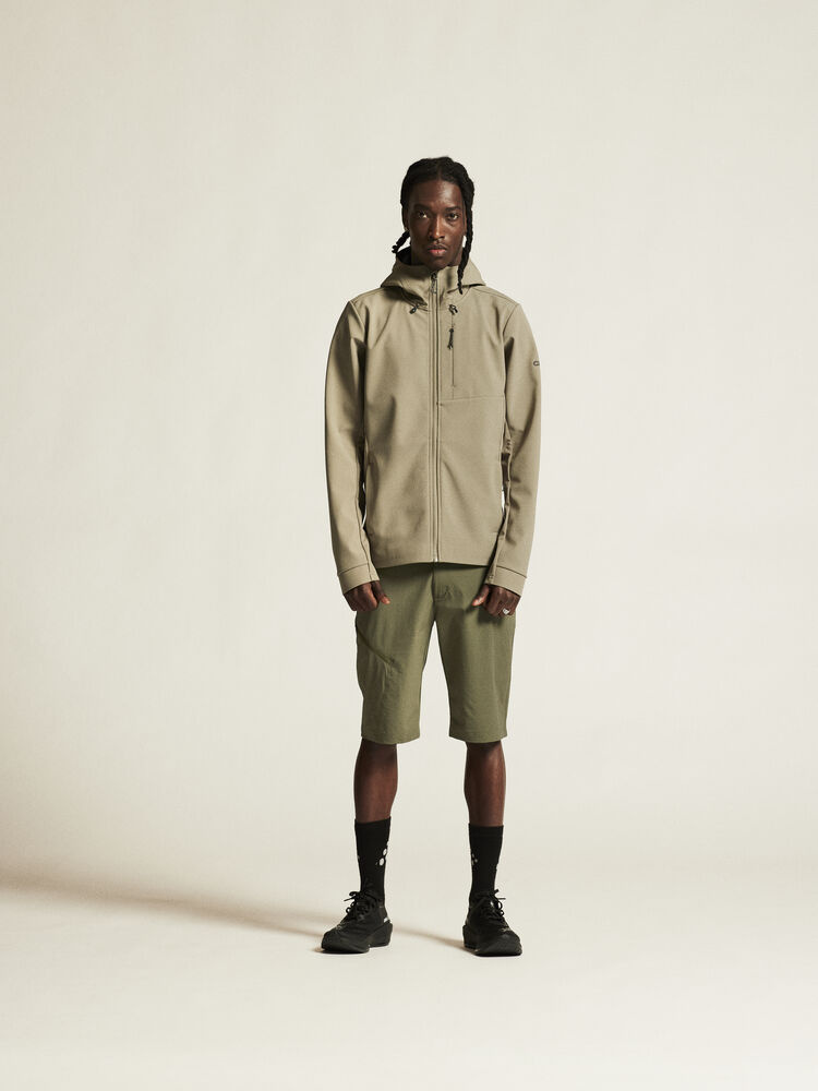 1915258-237000_ADV20Explore20Softshell20220Jkt20M_closeup1