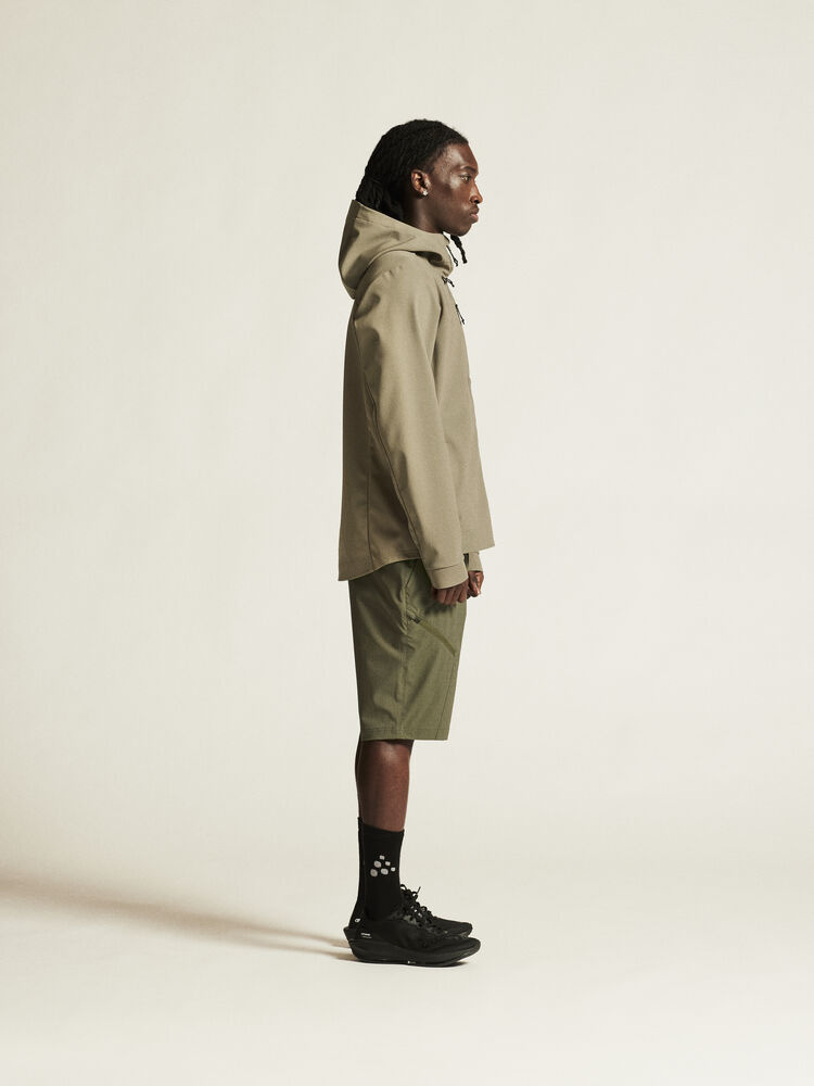 1915258-237000_ADV20Explore20Softshell20220Jkt20M_closeup2