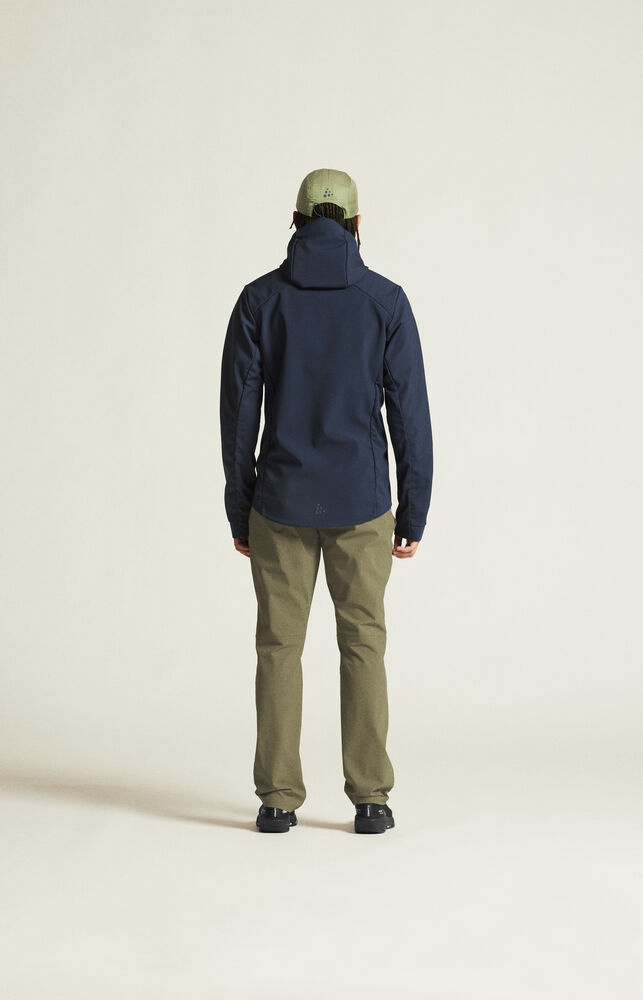 1915258-396000_ADV20Explore20Softshell20220020Jkt20M_closeup3