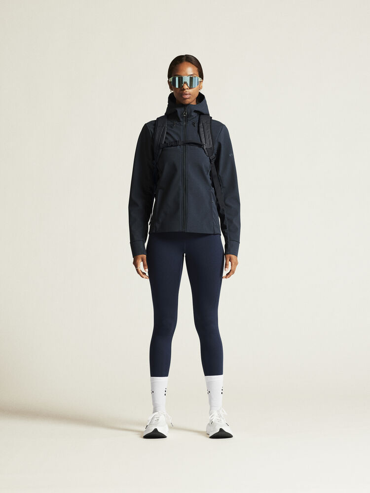 1915259-396000_ADV20Explore20Softshell20220Jkt20W_closeup1