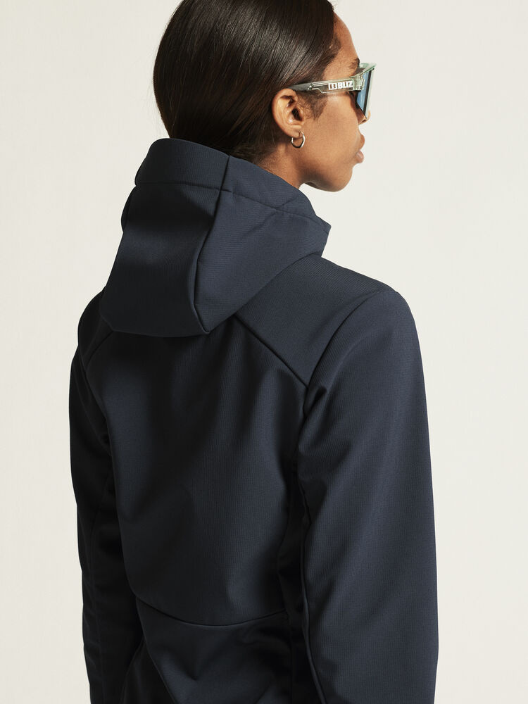 1915259-396000_ADV20Explore20Softshell20220Jkt20W_closeup8