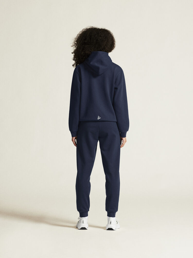 1915296-390000_Community20220Logo20FZ20Hoodie20W_closeup3