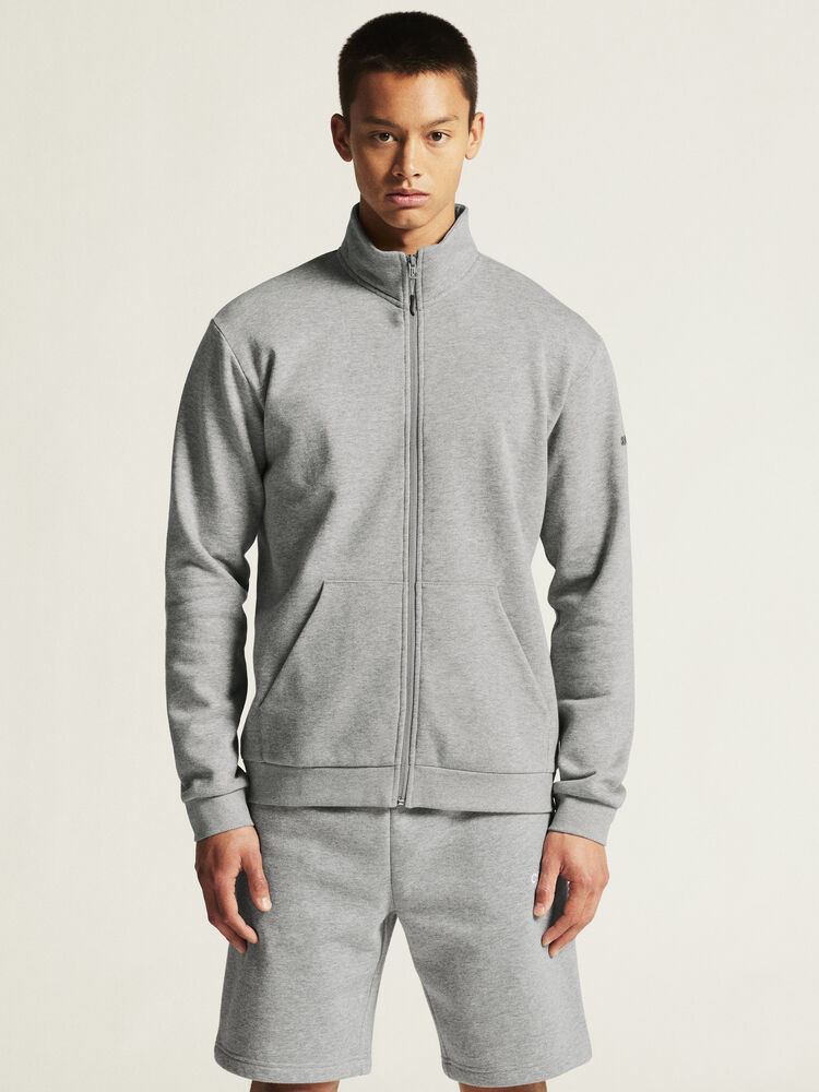 1915297-950000_Community20220Zip20Jkt20M_closeup5