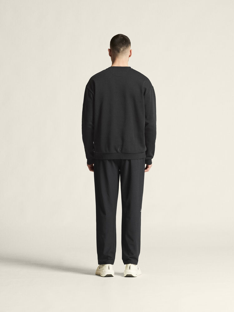 1915299-999000_Community20220R20Neck20M_closeup3