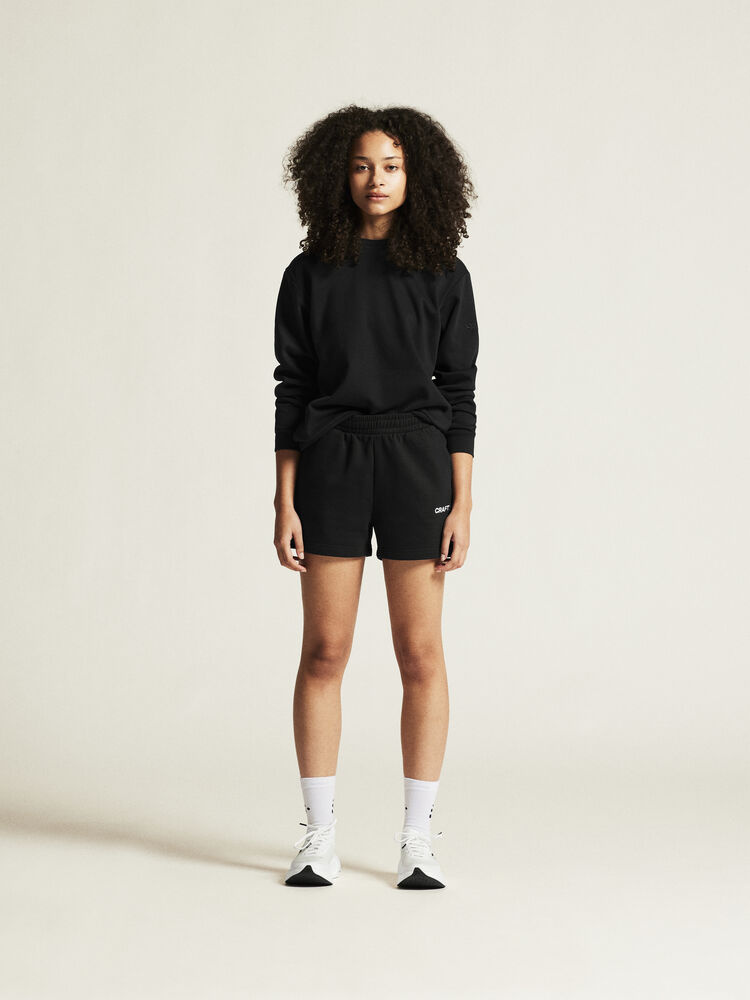 1915300-999000_Community20220R20Neck20W_closeup1