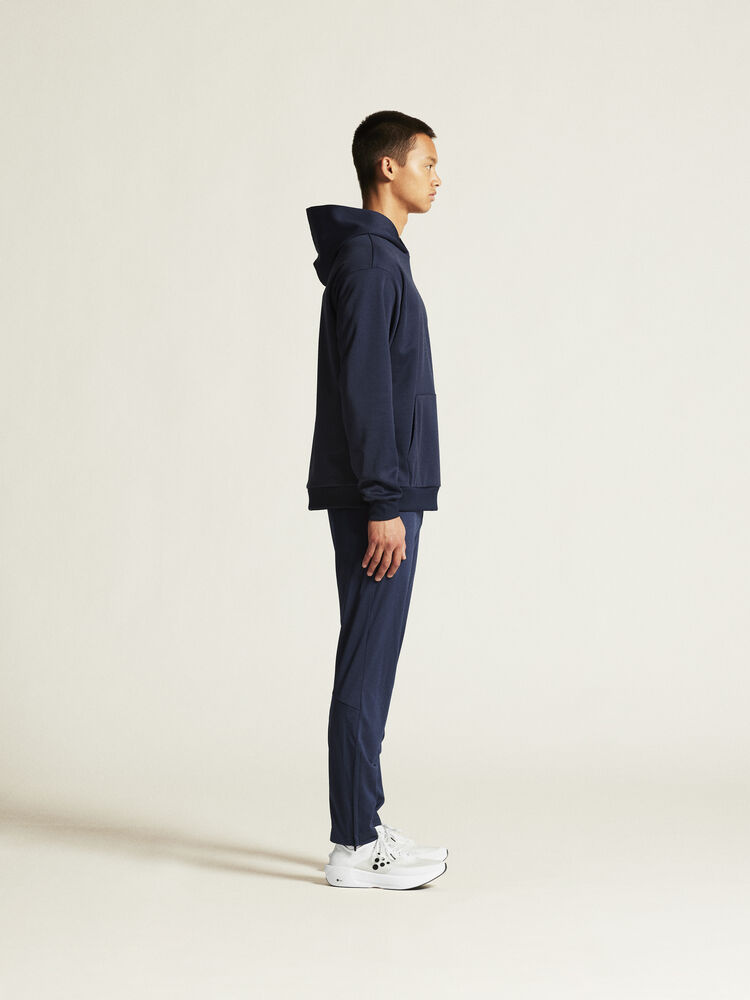 1915309-390000_Community20220Function20Hoodie20M_closeup2