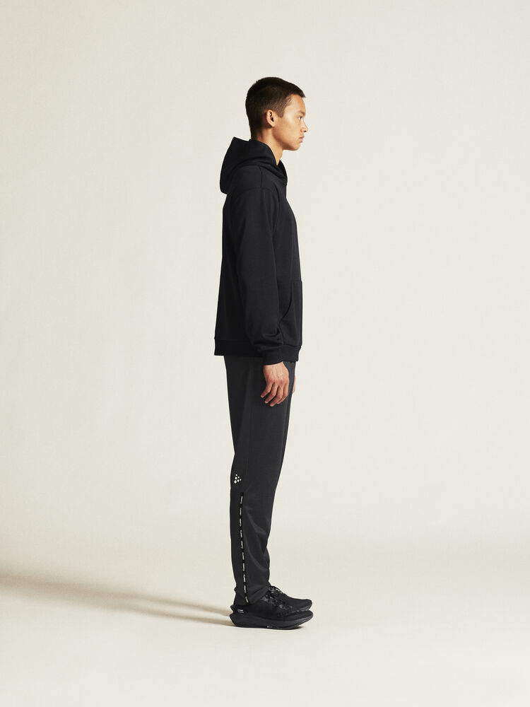 1915309-999000_Community20220Function20Hoodie20M_closeup2