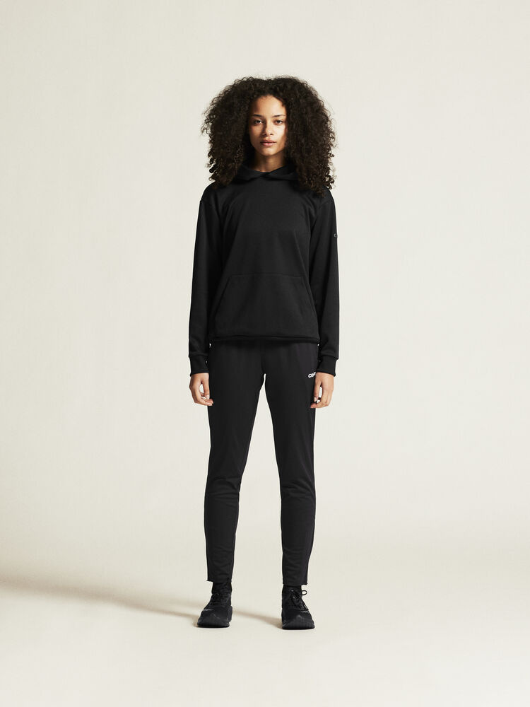 1915310-999000_Community20220Function20Hoodie20W_closeup1