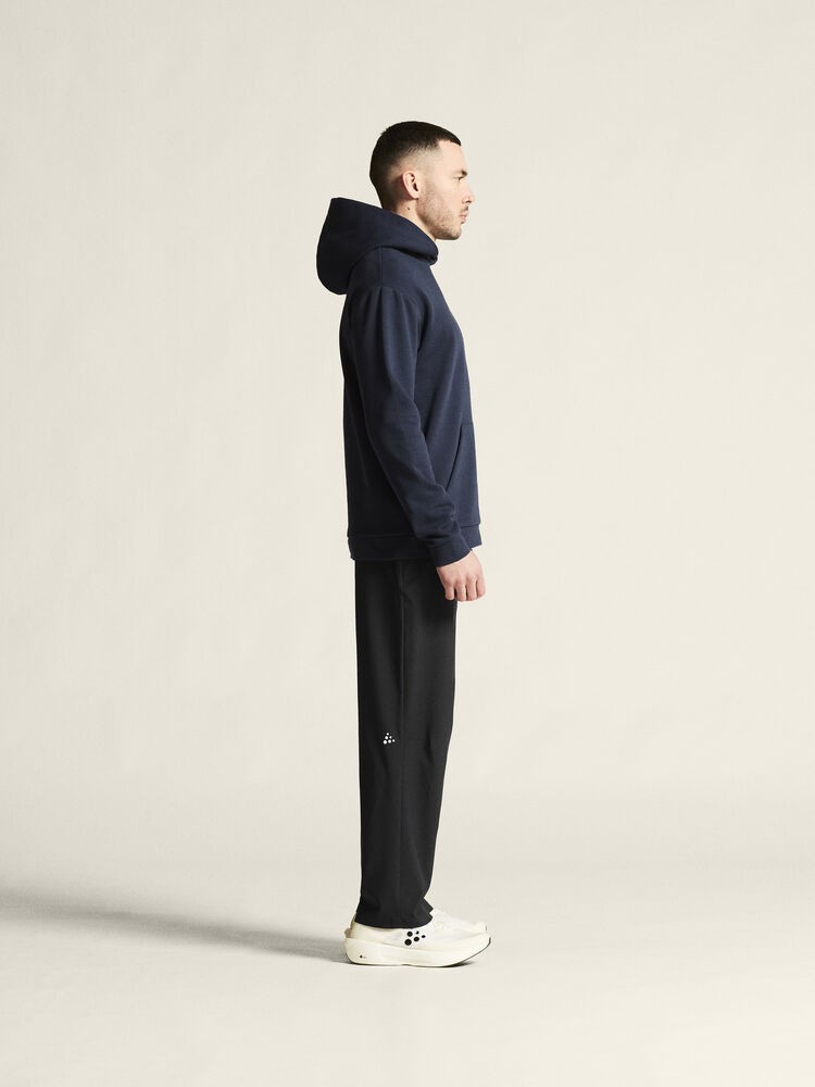 1915327-390000_Community20220Hoodie20M_closeup2