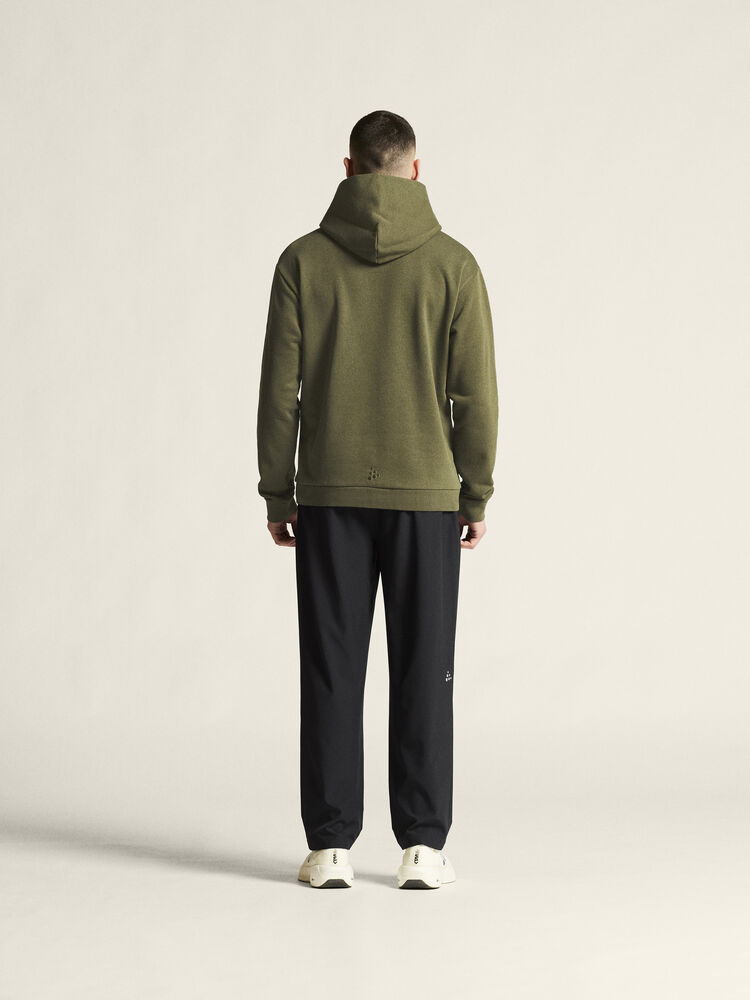 1915327-664000_Community20220Hoodie20M_closeup3201