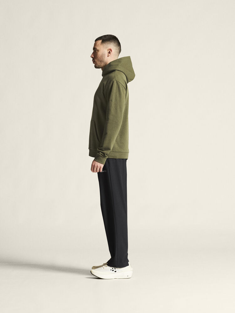 1915327-664000_Community20220Hoodie20M_closeup4201