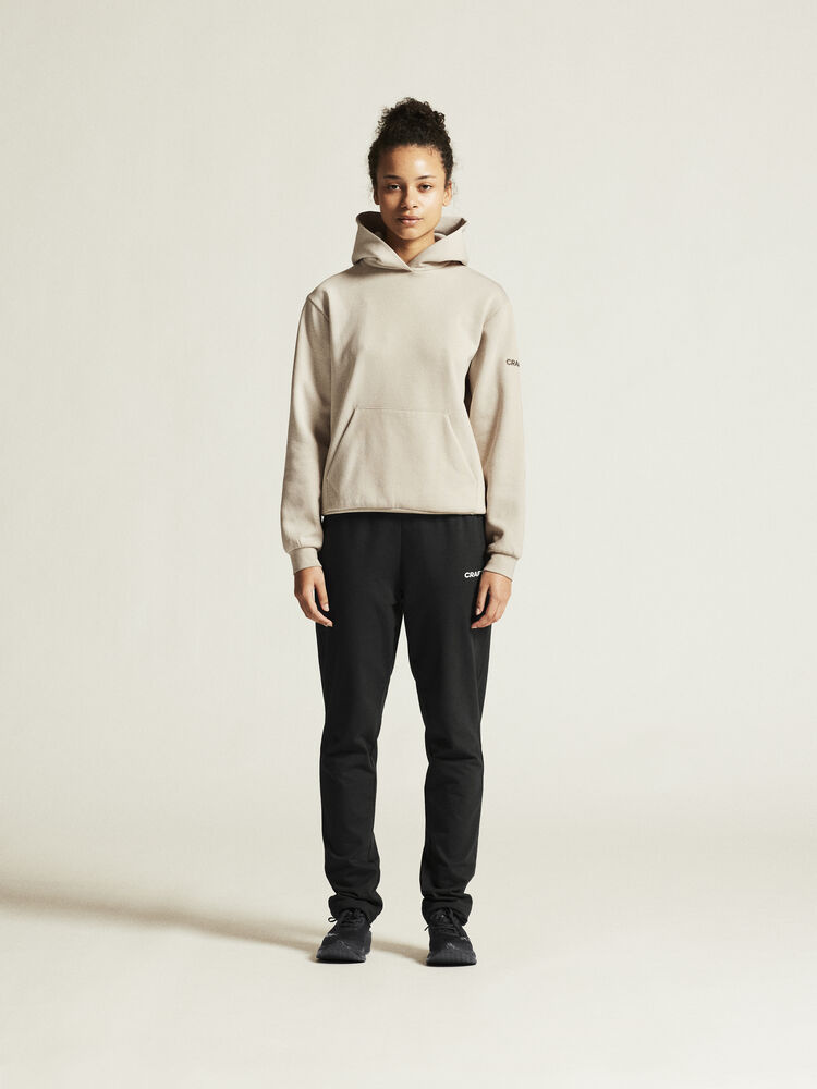 1915328-214000_Community20220Hoodie20W_closeup1