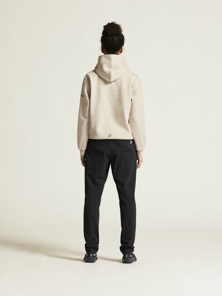 1915328-214000_Community20220Hoodie20W_closeup3