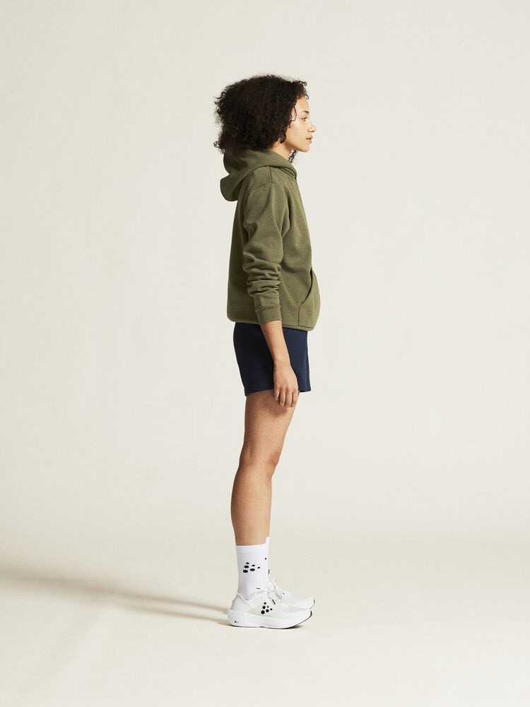 1915328-664000_Community20220Hoodie20W_closeup2