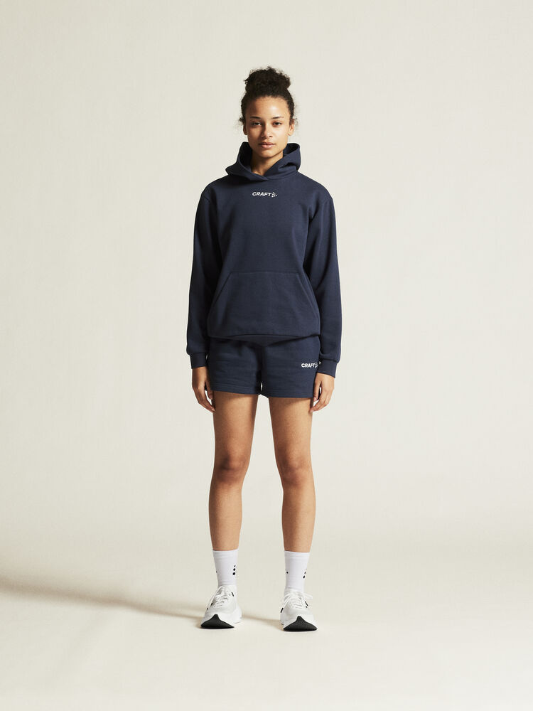 1915345-390000_Community20220Logo20Hoodie20W_closeup1