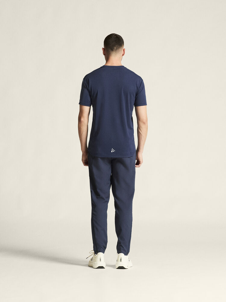 1915635-390000_Evolve20220Structured20Jersey2020M_closeup3