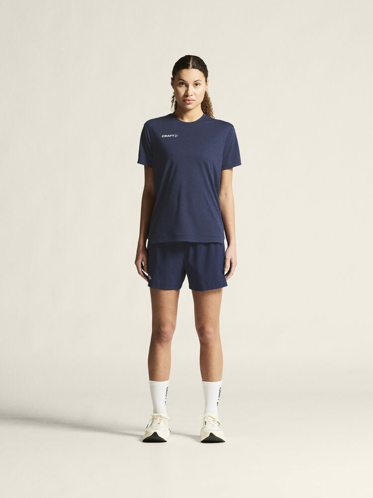 1915636-390000_Evolve20220Structured20Jersey2020W_closeup1