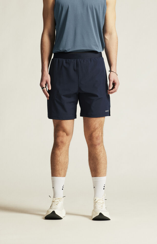1915950-396000_ADV20Essence202in120shorts20220M_closeup4