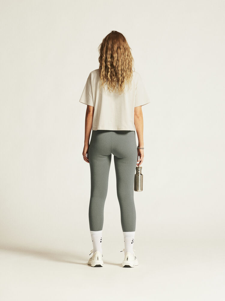 1916017-214000_Collective20Relaxed20SS20Tee20W_closeup3