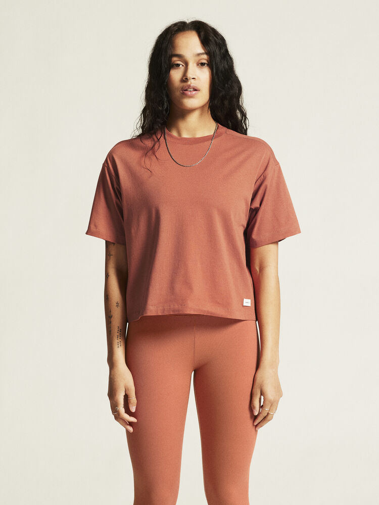 1916017-458000_Collective20Relaxed20SS20Tee20W_closeup4