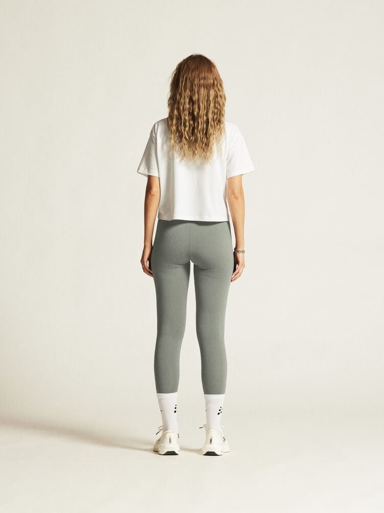 1916017-900000_Collective20Relaxed20SS20Tee20W_closeup3