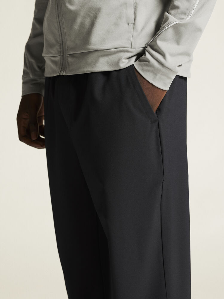 1916035-999000_Collective20Structure20Pants20M_closeup5