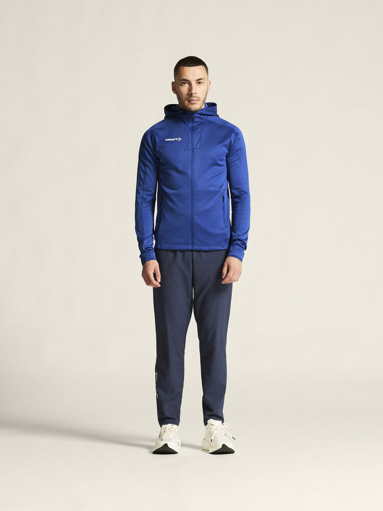 1916041-346000_Evolve20220Hood20Jacket20M_closeup1