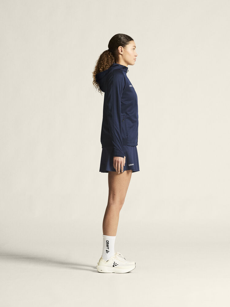 1916042-390000_Evolve20220Hood20Jacket20W_closeup2