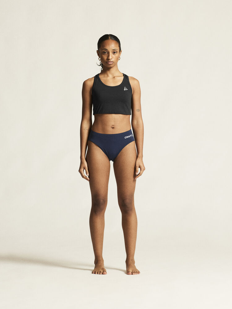 1916136-390000_Rush20220Brief20W_closeup1