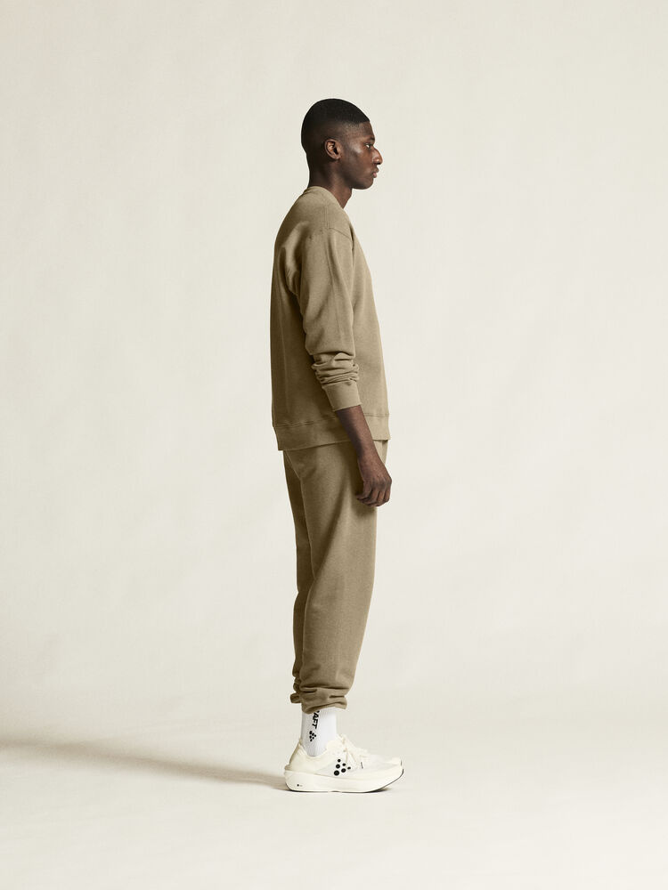 1916296-240000_Frequent20RN20sweatshirt20M_closeup2