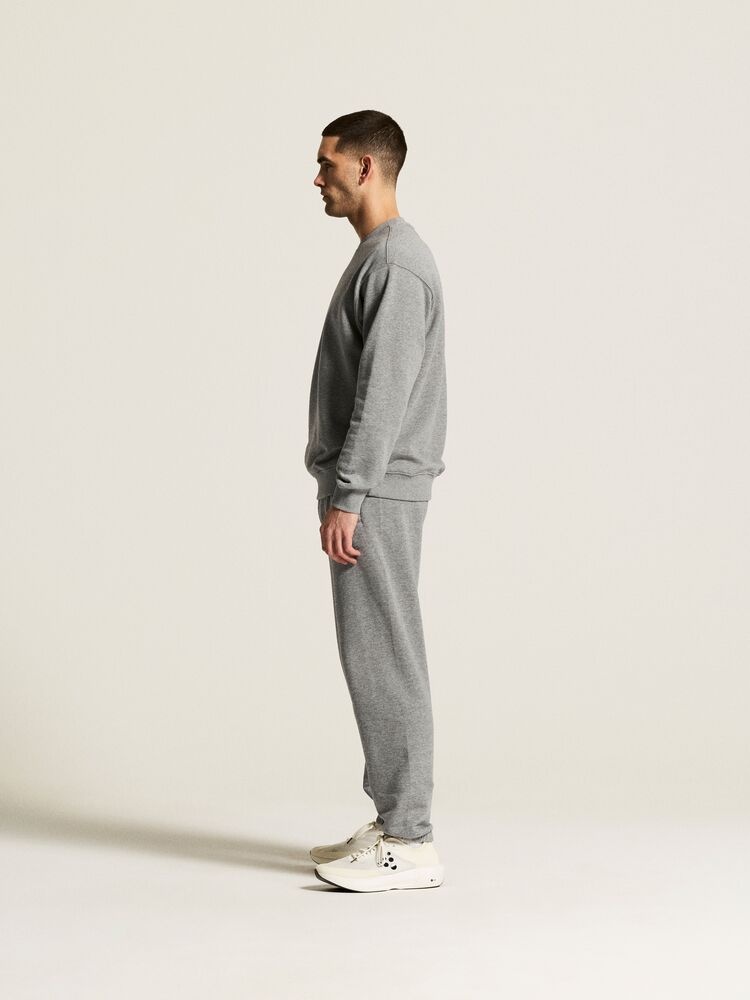 1916296-950M_RN20Sweatshirt20M_closeup4