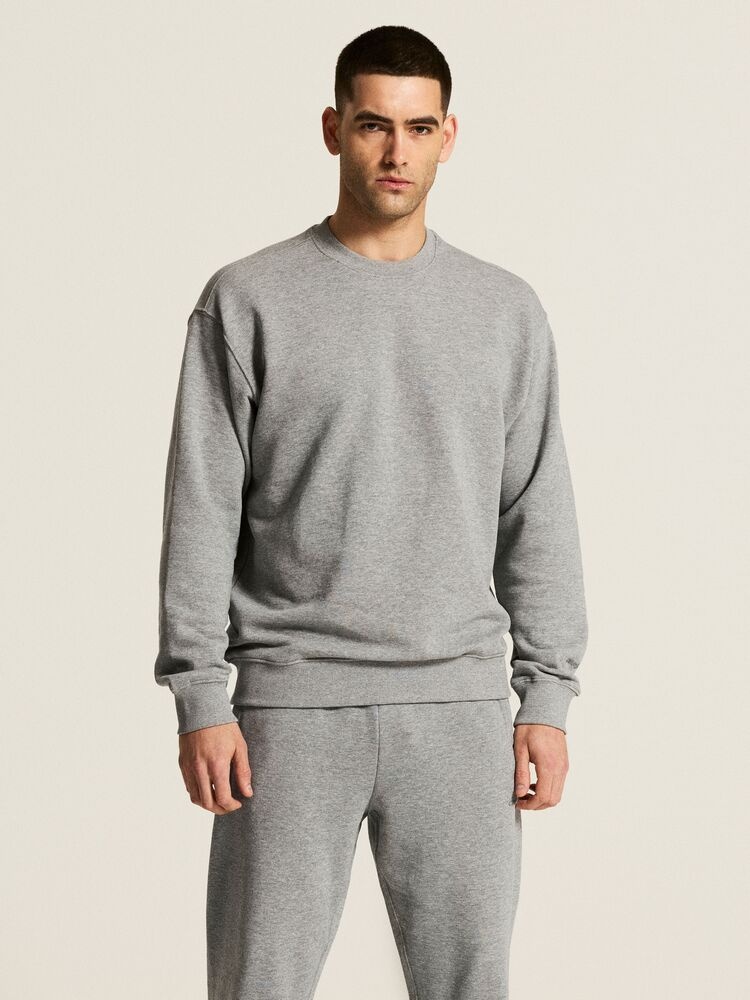1916296-950M_RN20Sweatshirt20M_closeup5
