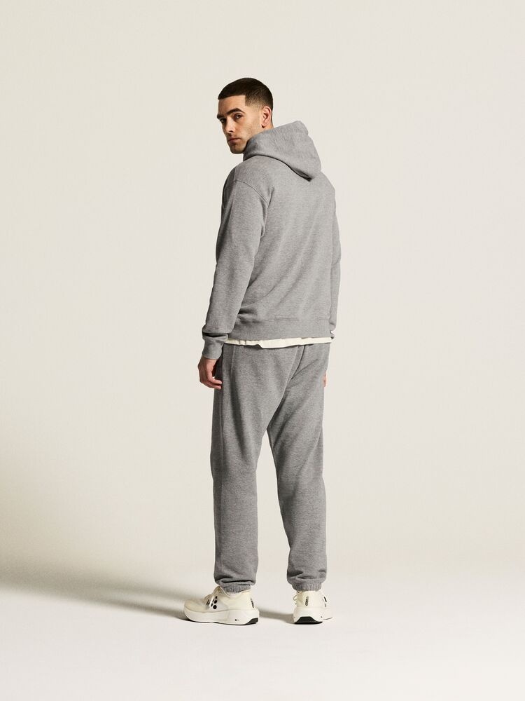 1916298-950M_Frequent20Hoodie20M_closeup3