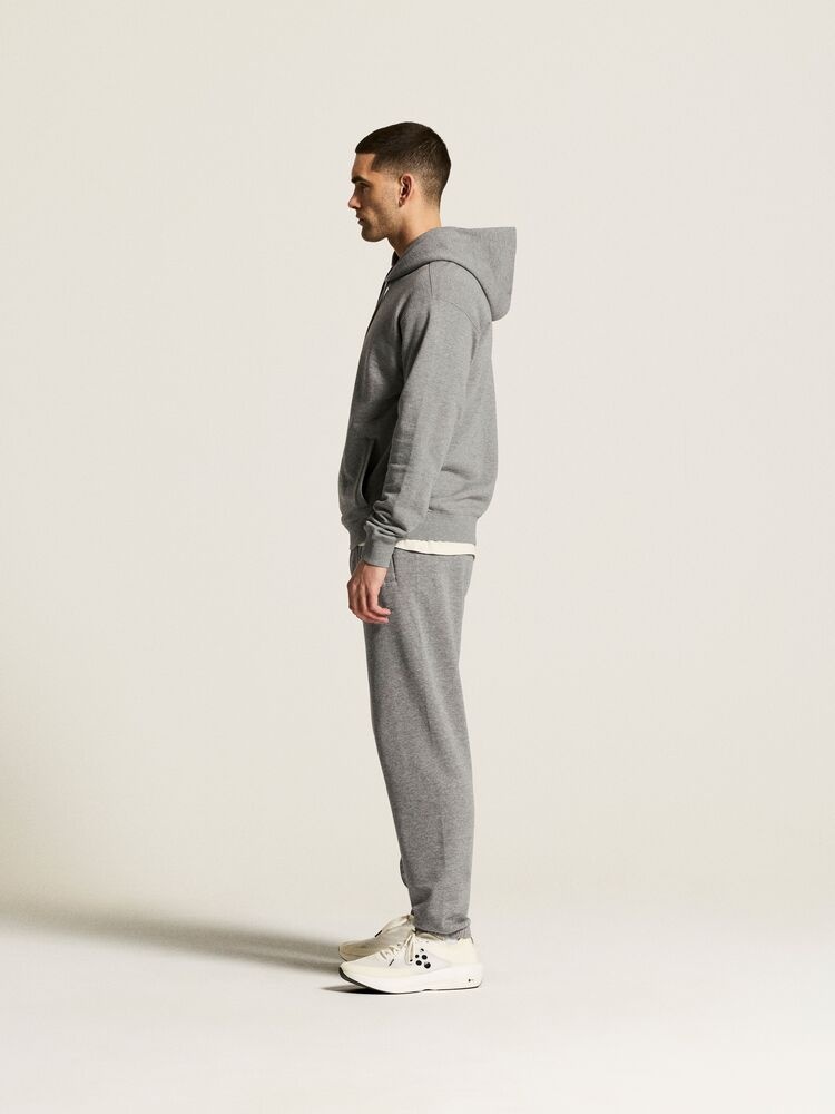 1916298-950M_Frequent20Hoodie20M_closeup4