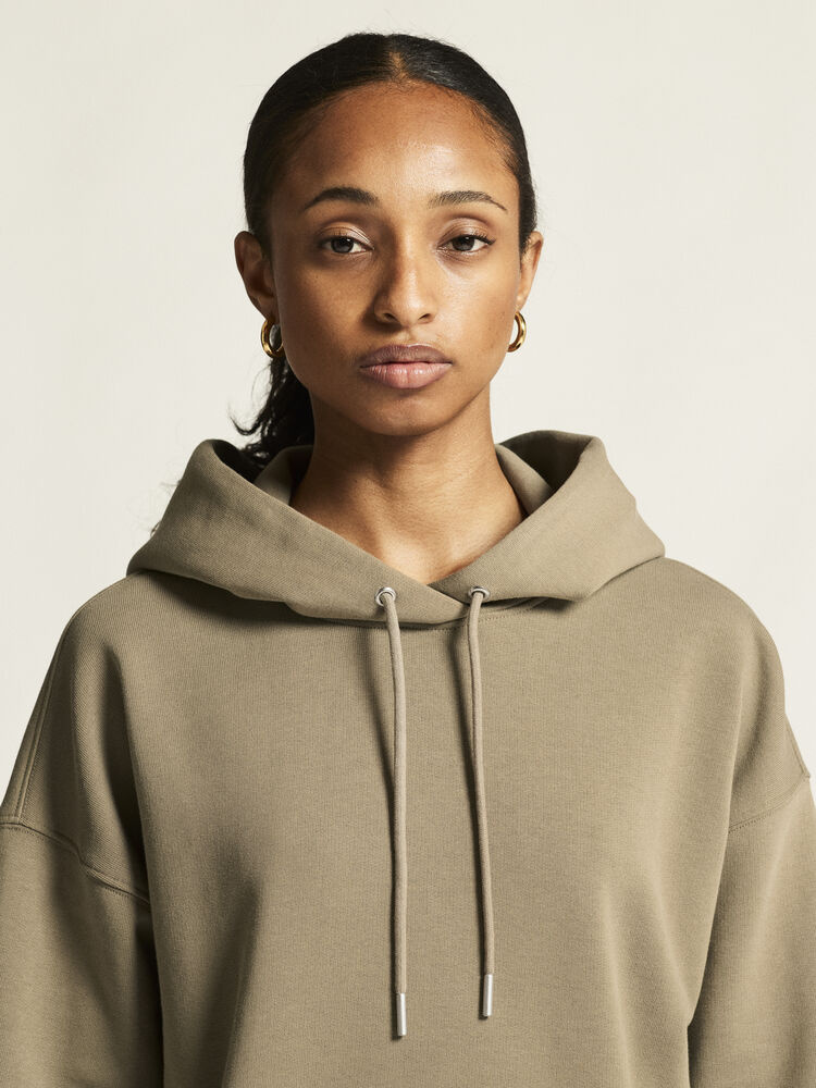 1916299-240000_Frequent20Hoodie20W_closeup5