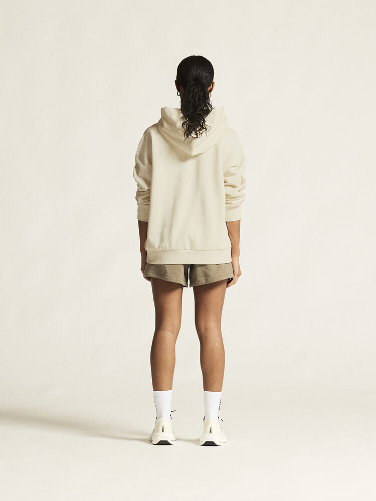 1916299-905000_Frequent20Hoodie20W_closeup3