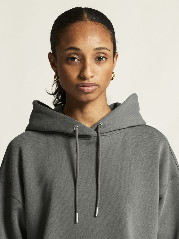 1916299-970000_Frequent20Hoodie20W_closeup5