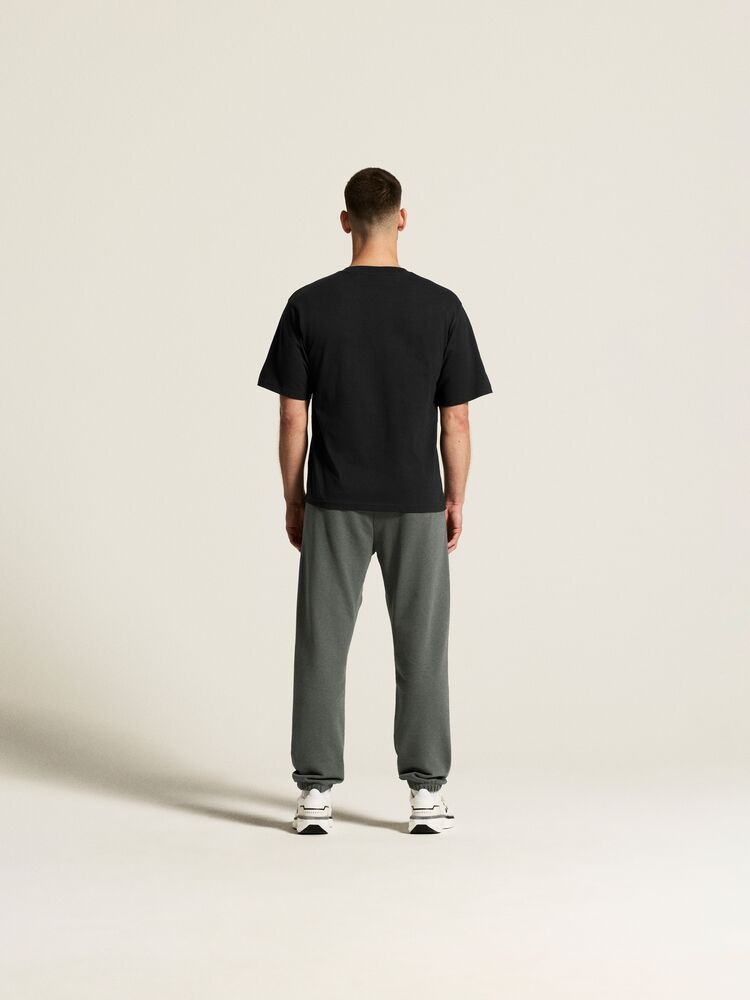 1916302-970000_Frequent20Sweatpants20M_closeup3