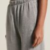 1916303-950M_Frequent20RN20Sweatpants20W_closeup6