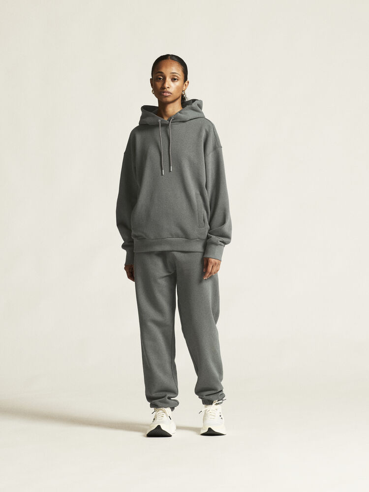 1916303-970000_Frequent20Sweatpants20W_closeup1