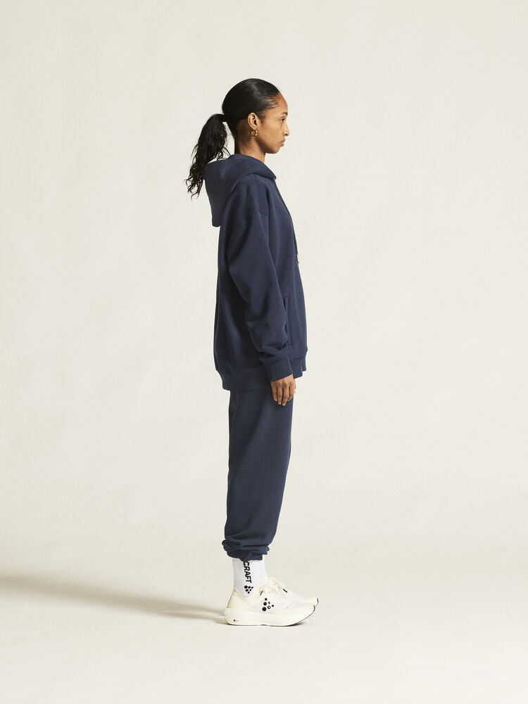 1916307-396000_Frequent20FZ20Hoodie20W_closeup2