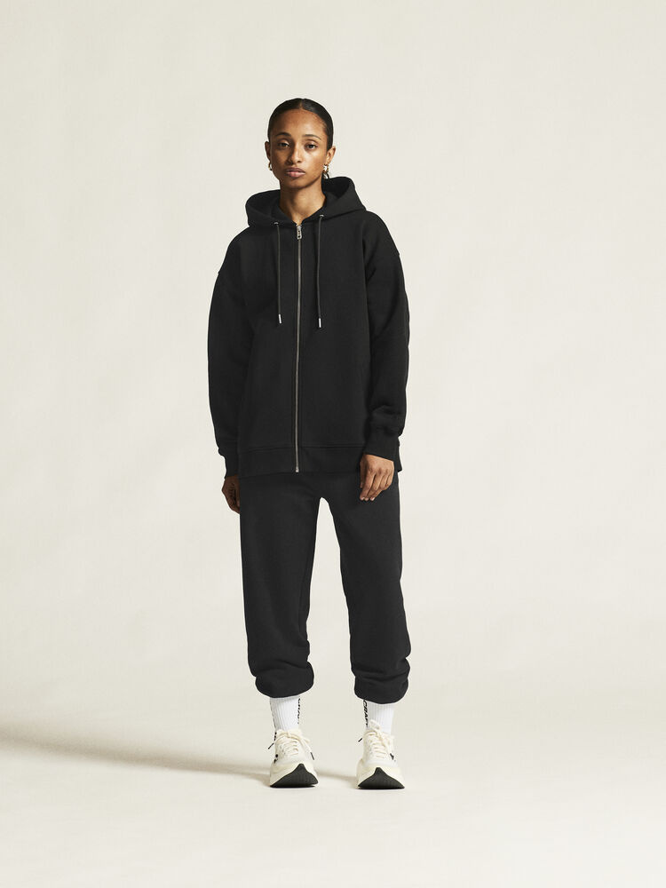 1916307-999000_Frequent20FZ20Hoodie20W_closeup1