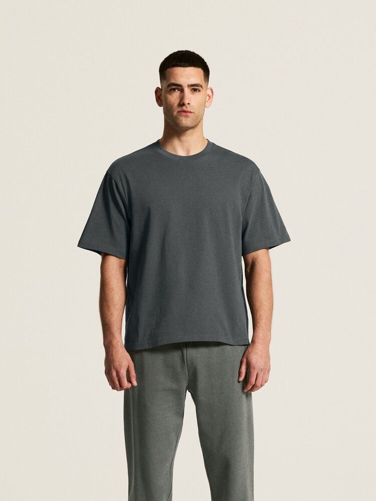 1916328-970000_Frequent20Heavy20SS20Tee20M_closeup4
