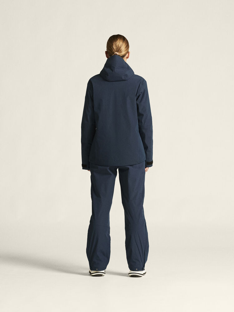 1916339-396000_Explore20Padded20Jacket20W_closeup3